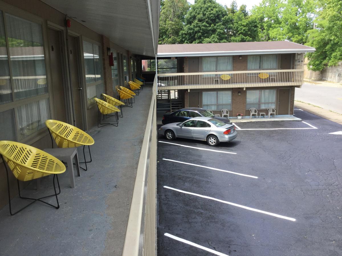 Parkway Motel Ніагара-Фоллс Екстер'єр фото
